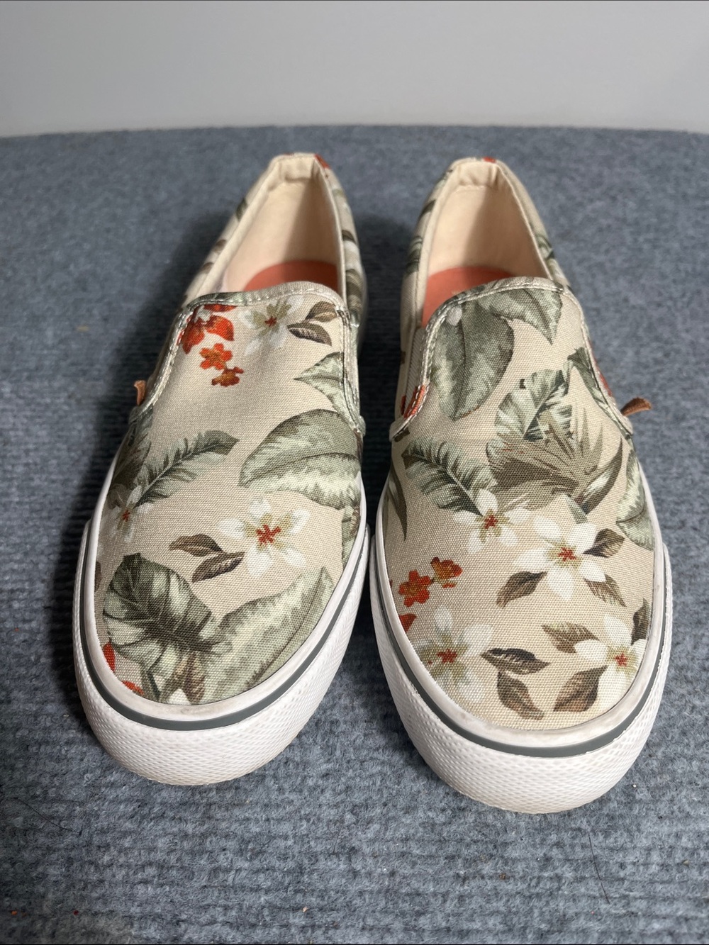 Slip-On Floral Canvas Women’s Sneakers - Beige Green